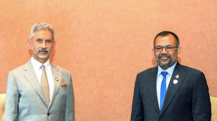  Amdist tensions Minister of Foreign Affairs of Maldives visits India